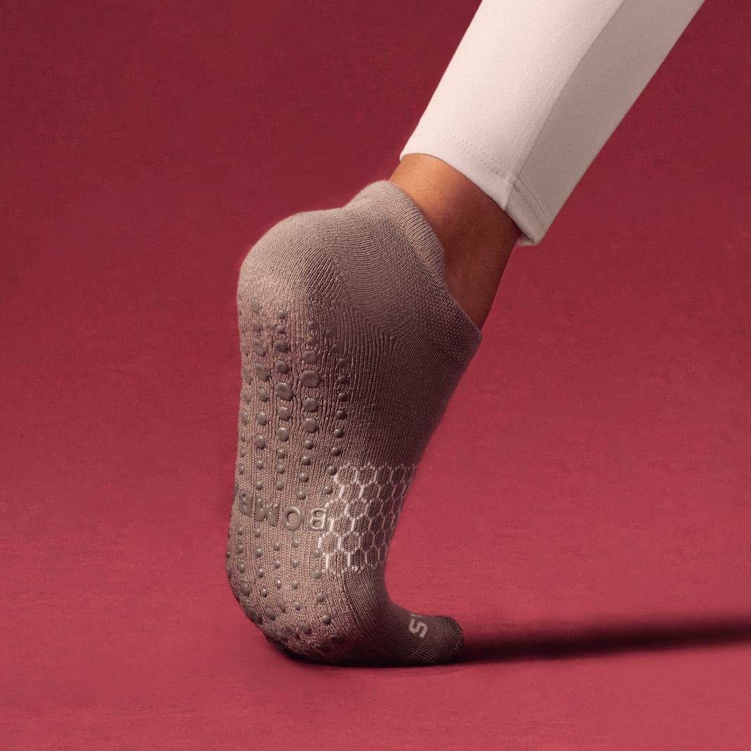 Women's Gripper Ankle Sock 4-Pack - Image 2