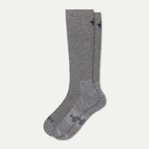 Men's Travel Compression Knee High Socks (15–20mmHg)