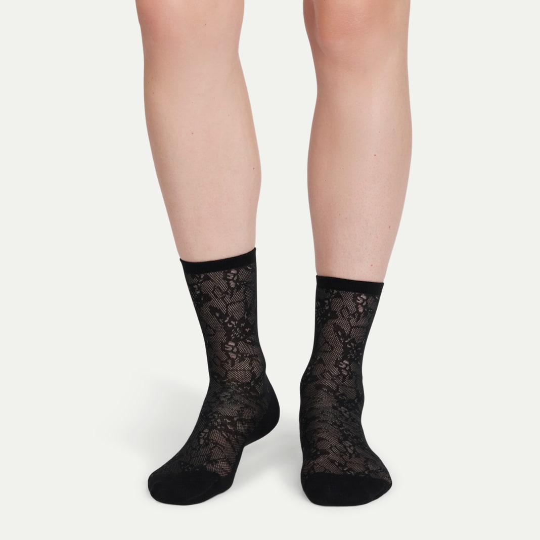 Women’s Floral Lace Half Calf Sock 3-Pack - Image 5